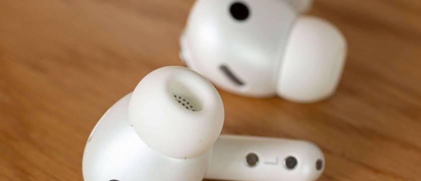 Samsung's new app temporarily cures motion sickness through earbuds - GSMArena.com news