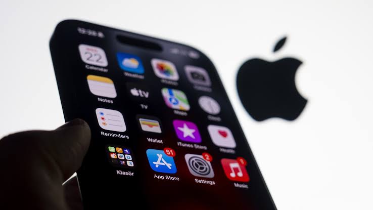 Update Your iPhone Now: 'DarkSword' Leak Puts Millions at Risk of Hacks