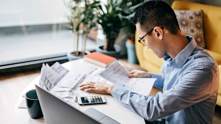 Retirees With Over $1.2 Million in a Traditional 401(k) Are Being Warned About This Tax Bomb at 73