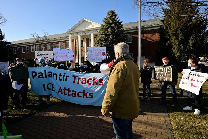 Palantir: This Could End Badly (NASDAQ:PLTR)