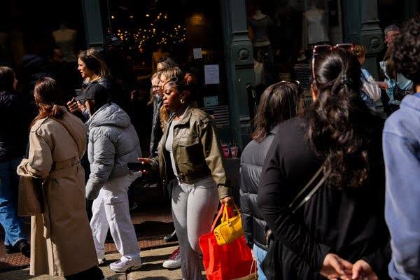 War in Iran Will Push U.S. Inflation Above 4 Percent, O.E.C.D. Forecast Says