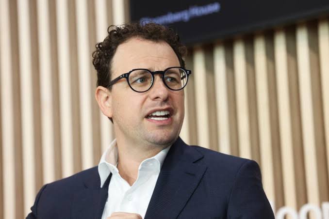 What smart people are saying about Mythos, Anthropic's new AI model that has some cybersecurity experts spooked