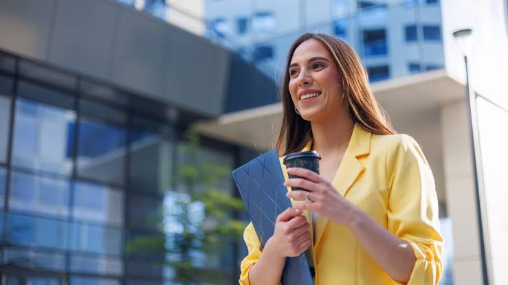 This morning routine is key to a successful day, says mental performance coach—and it only takes 4 minutes