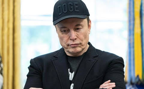 ‘You Have Until 2029’—Urgent Musk Bitcoin Warning Spurs Coinbase CEO Flip As Price Crash Fears Swirl