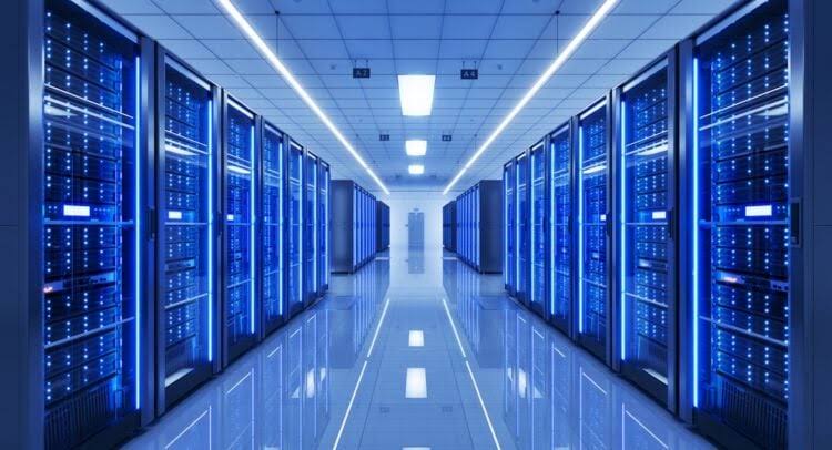 Bloom Energy Stock (BE) Surges to All-Time High. Top Analysts See More Upside following Oracle Deal