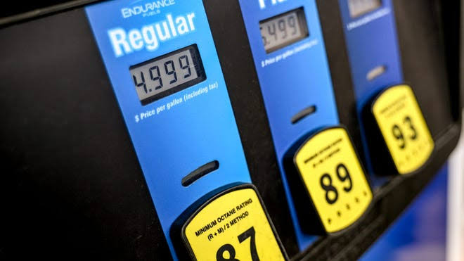 Will gas prices drop this year? Here's what experts are saying