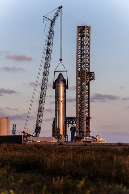 Elon Musk’s SpaceX Files to Go Public, Setting Stage for Huge I.P.O.