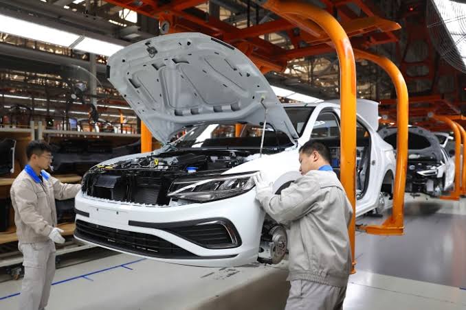 China PMIs Signal Resilience as Mideast War Raises Uncertainty