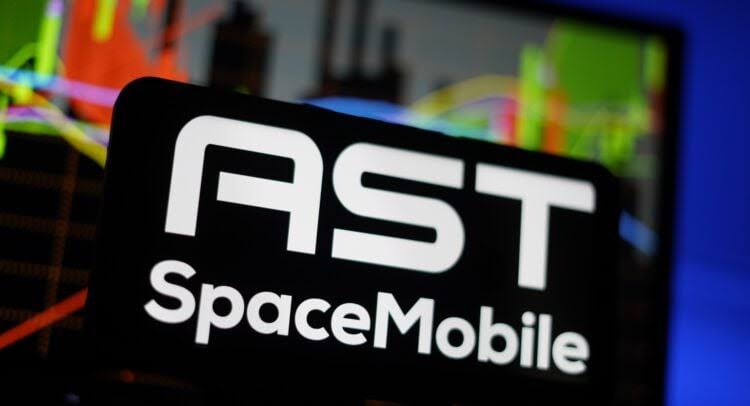 AST SpaceMobile (ASTS) Q1 Earnings on Deck: Options Traders Brace for a Major 19.9% Price Swing