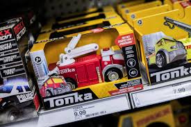 US tariff refunds start rolling out as Oshkosh, Basic Fun report receiving payments