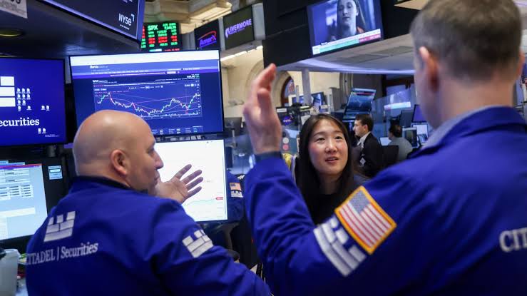S&P 500 futures climb after 'Mag 7' titans Alphabet, Amazon report earnings: Live updates