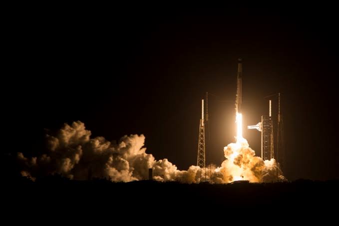 Musk’s SpaceX Files to Go Public in One of the Biggest IPOs Ever