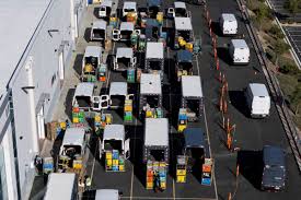 Exclusive: Amazon strikes deal with USPS that maintains 80% of package volume