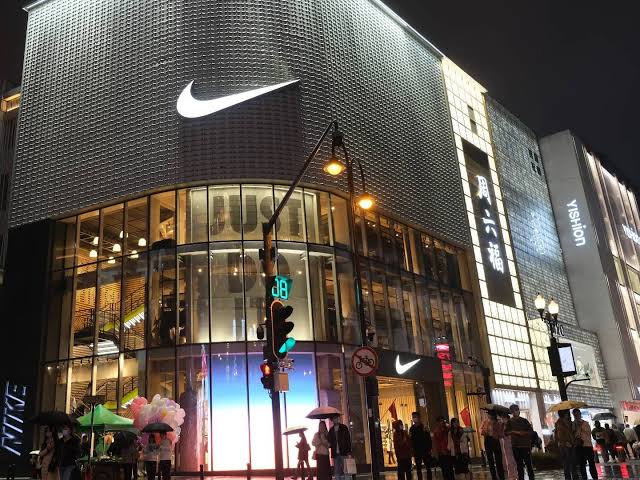 Nike’s latest quarter shows customers have changed