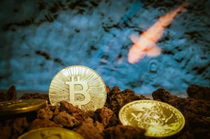 Bitcoin Price Treads Water, XRP and Ethereum Fall. The Crypto Bill May Cause a Rift This Week.