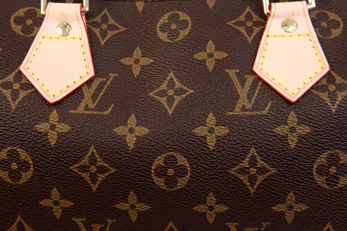 LVMH Moët Hennessy Q1 revenue slips 6% as Middle East conflict weighs on luxury sales (LVMHF:OTCMKTS)