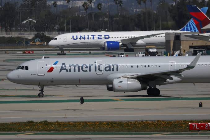 United CEO has pitched possible combination with rival American