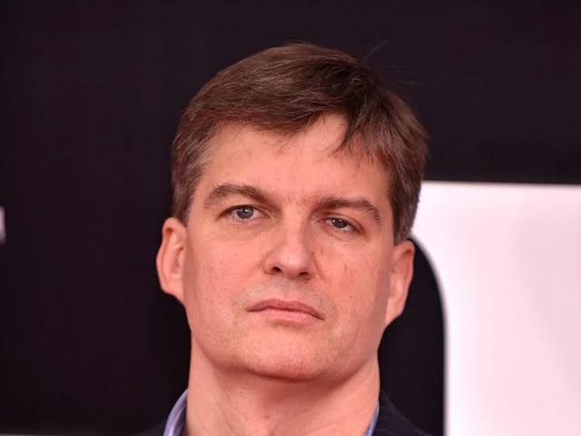 'Big Short' investor Michael Burry confirms he's sold GameStop and says he's shorting Palantir