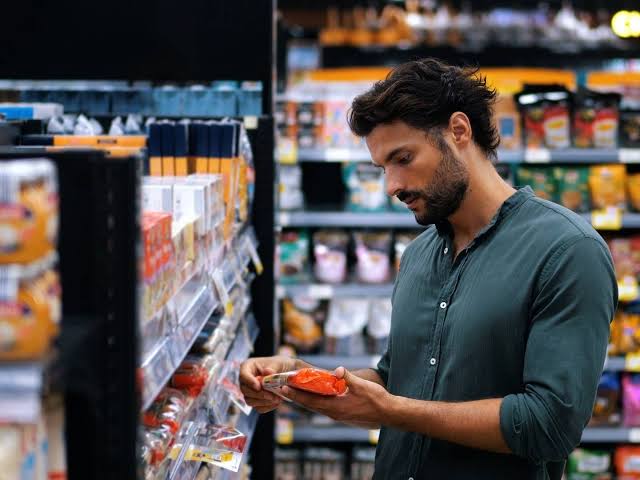 Troubled convenience store chain files for Chapter 11 bankruptcy