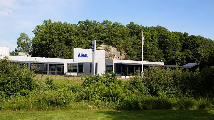 Chip Gear Giant ASML Beats Q1 Views, Misses With Q2 Sales Outlook