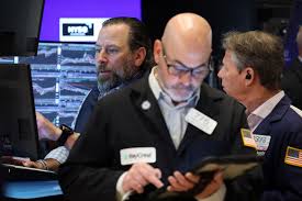 Trading Day: The oil, bonds tango