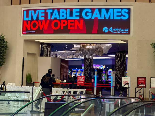 How Nassau Could Cash In On Table Games At Resorts World Casino In Queens