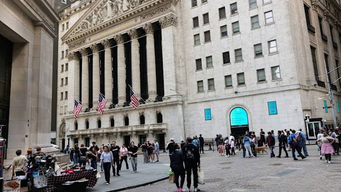 Vulture funds circle private equity