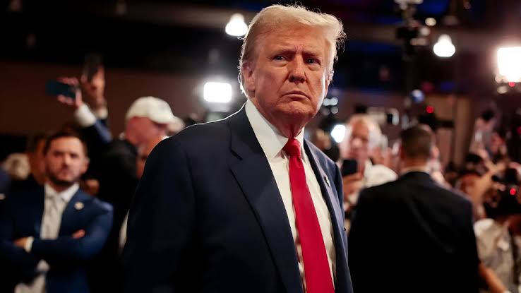 Dow Jones Futures Rise As Trump Says U.S.-Iran Ceasefire Holds; Akamai, Cloudflare, IREN Are Big Earnings Movers