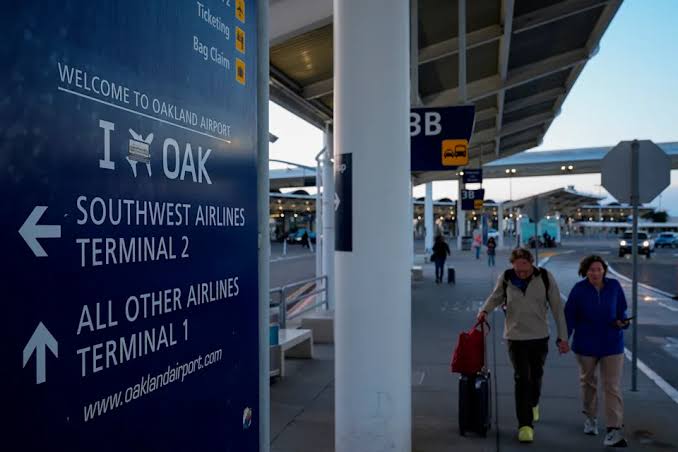 Oakland, California, airport can use 'San Francisco' in name after settlement