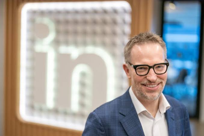 LinkedIn is quietly testing a new AI job marketplace where workers can earn up to $150 an hour