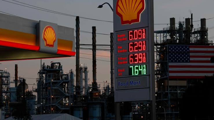 U.S. oil prices will exceed Iran wartime high to above $125 as conflict drags on, Kalshi traders say