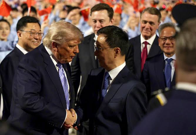 Trump jets to China with gaggle of CEOs, hoping Xi will ‘open up’ to them