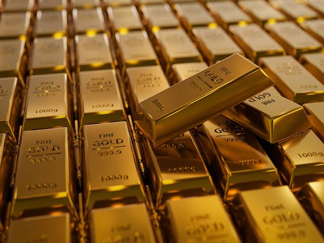 Jim Cramer has a blunt message on gold for investors