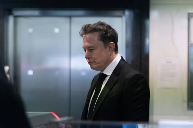 A major union warns regulators that Elon Musk’s SpaceX IPO ‘defies financial logic’