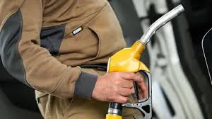 Oil prices fluctuate as status of US-Iran peace talks remains unclear