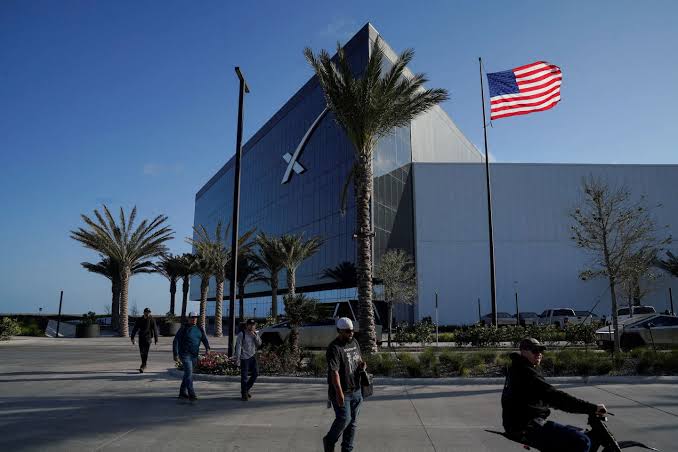 Elon Musk’s SpaceX files to go public, seeking massive market debut