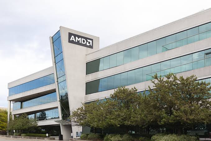AMD: Server CPU revenue surpasses Intel for the first time, potential market doubles to $120 billion, but the true GPU boom is still in the second half of the year.