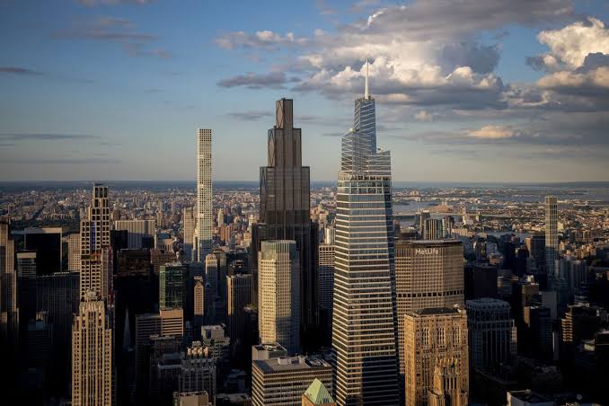 Private Credit Could Spark Psychological Contagion, Barr Warns