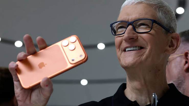 Apple revenue guidance tops estimates on booming iPhone, Mac demand