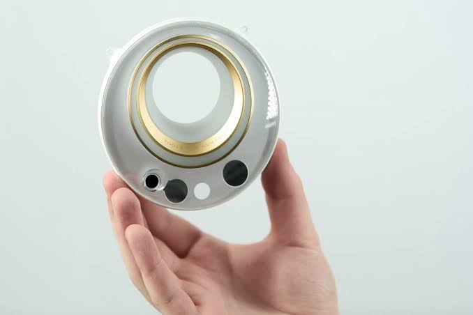 Sam Altman’s Creepy Eyeball-Scanning Company Gets in Bed With Zoom and Tinder