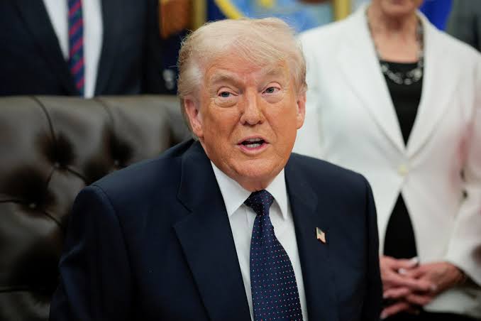 Trump pressures FDA's Makary to approve flavored vapes, WSJ reports