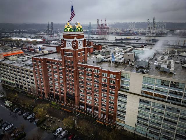 Seattle grows bitter over Starbucks expansion in Nashville