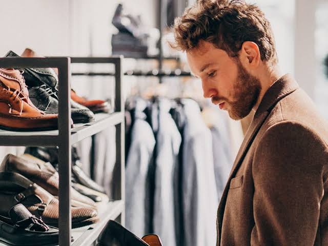 Shoe brand once worth $4B closes all stores, avoids bankruptcy