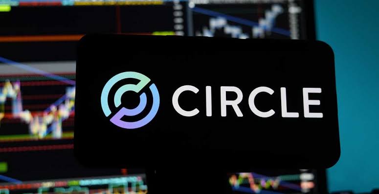 Circle Breaks Out, Crypto Stocks Surge Ahead Of Clarity Act Hearing