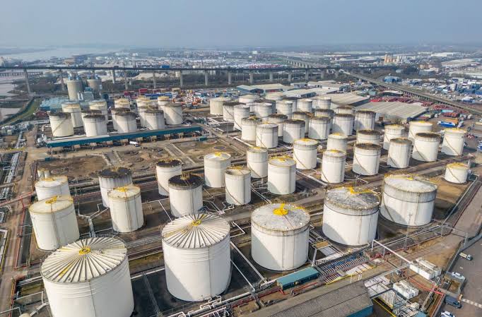 Oil Pares Gain, Stocks Rise on Iran Plan Report: Markets Wrap