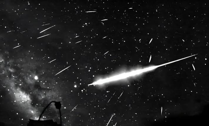 An Asteroid Is Shattering Near the Sun, And Earth Is Caught in the Aftermath