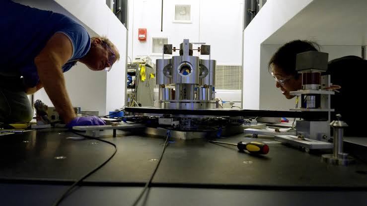 A new experiment deepens the physics mystery over "big G"