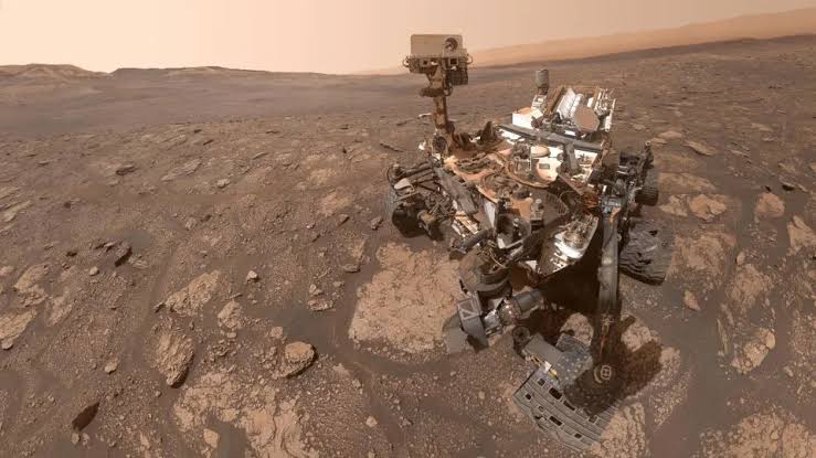 Curiosity rover detects building blocks of life in first-ever experiment on Mars