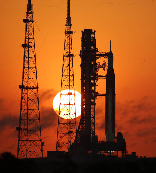 NASA's make-or-break moon shot