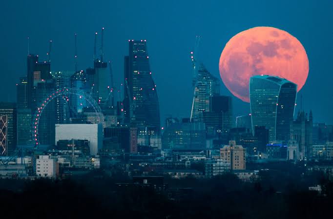 8 night sky events to see in May, from a blue moon to a Milky Way showstopper